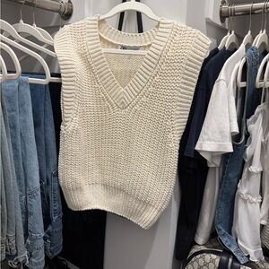 Zara Cream V-Neck Sweater Vest